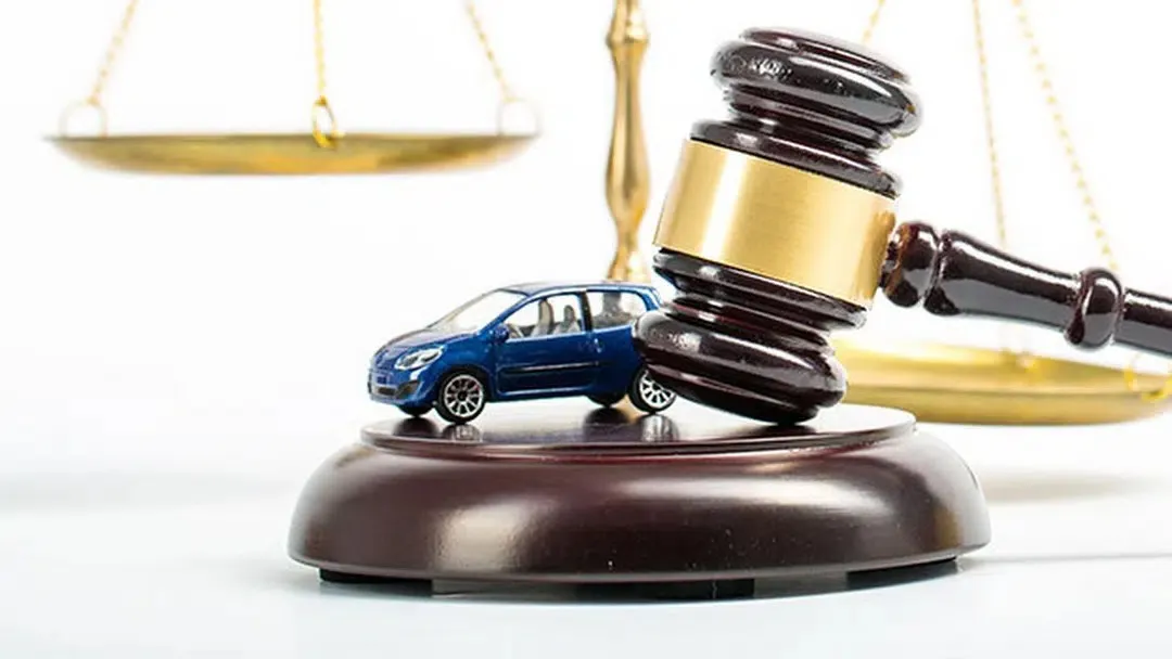 7 Questions to Ask a Local Accident Lawyer Before You Hire (2026)