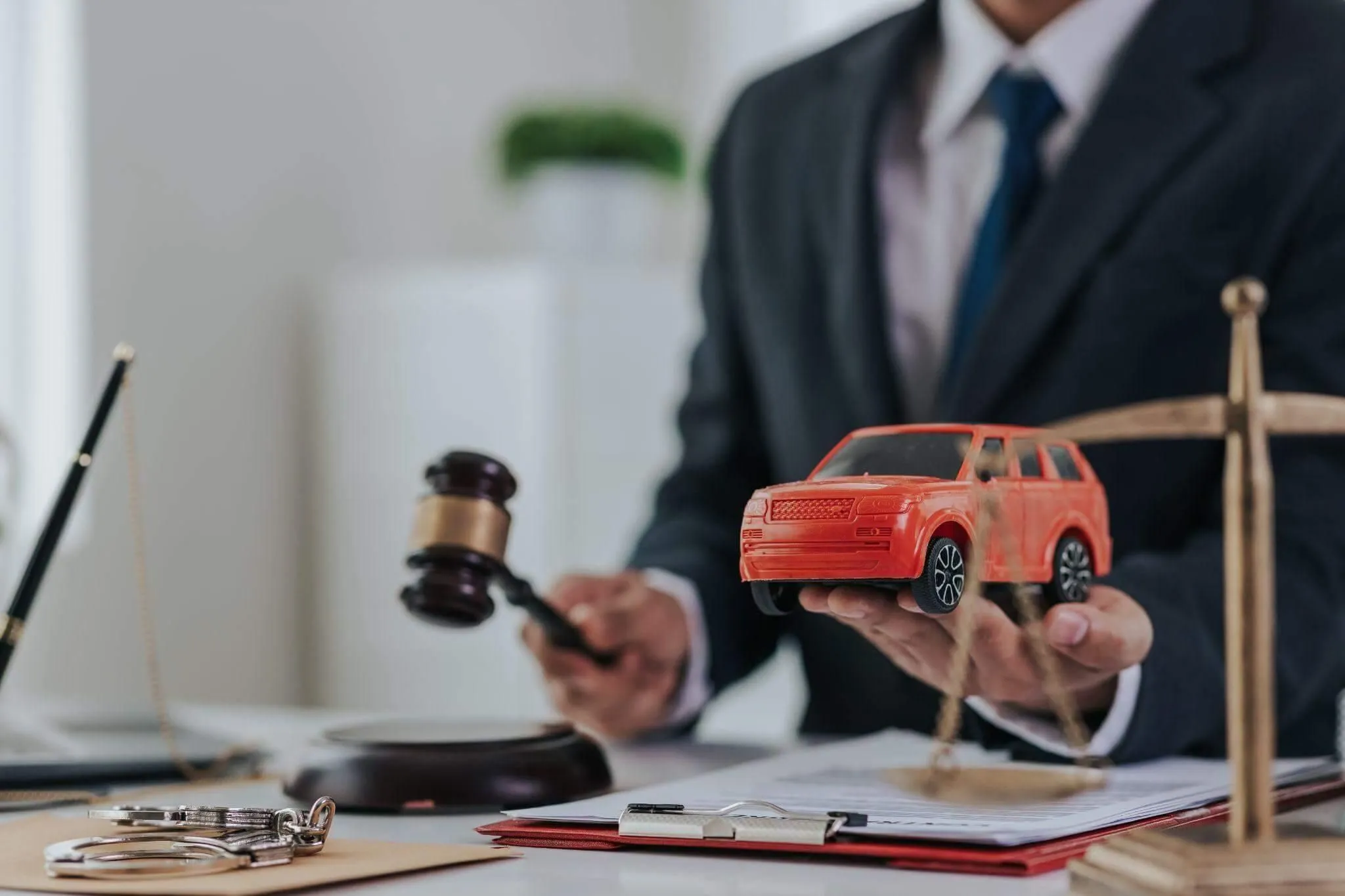 Beyond the Ads, Finding the Actual Best Local Auto Lawyer