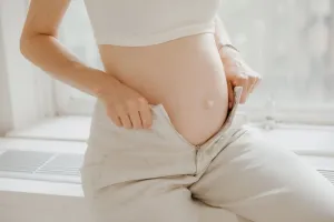 Daun Herbal yang Harus Dihindari Saat Hamil Muda
