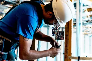 For Electricians Find a Mesothelioma Law Firm