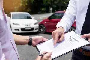How Car Wreck Attorneys Fight the Insurance Co.