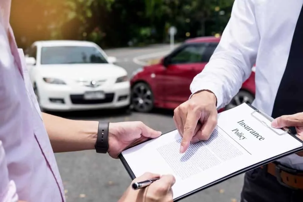 How Car Wreck Attorneys Fight the Insurance Co.