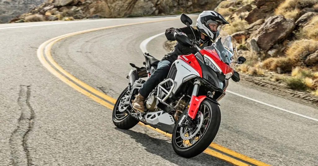 How Motorcycle Accident Lawyers Value Your Injury Settlement