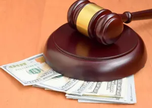 How a Car Wreck Lawyer Maximizes Your Settlement Amount