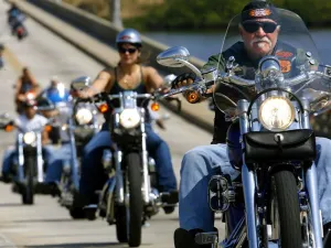 No Helmet in Your Crash, A Lawyer Explains Your Claim Rights (2026)