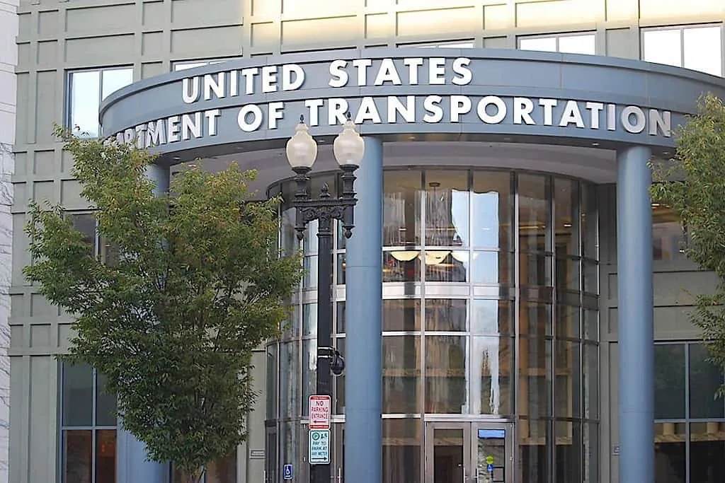 What Your Truck Accident Lawyer MUST Know About FMCSA Rules (2026)